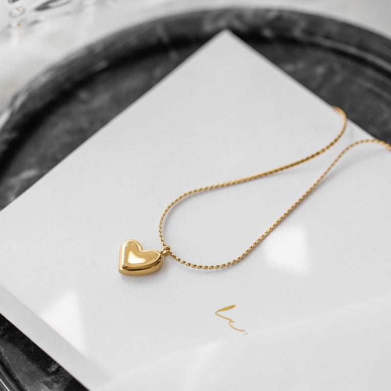 Mi Corazon Necklace - Dainty Stainless Steel Gold Plated Necklace